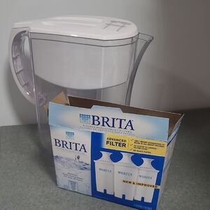 Brita Water Pitcher with 2x Extra Advanced Filters